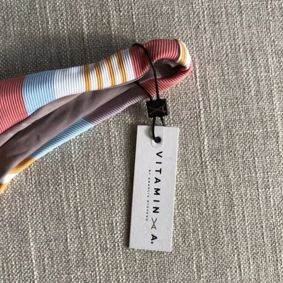 Vitamin A Rosie Bottom (size S) NWT - Picture 9 of 9